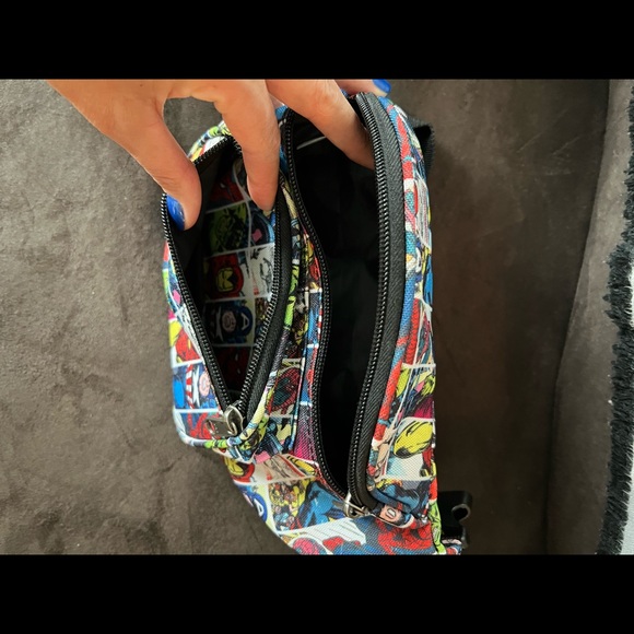 MARVEL Super Hero Greatest Hits Belt Bag - Picture 5 of 5